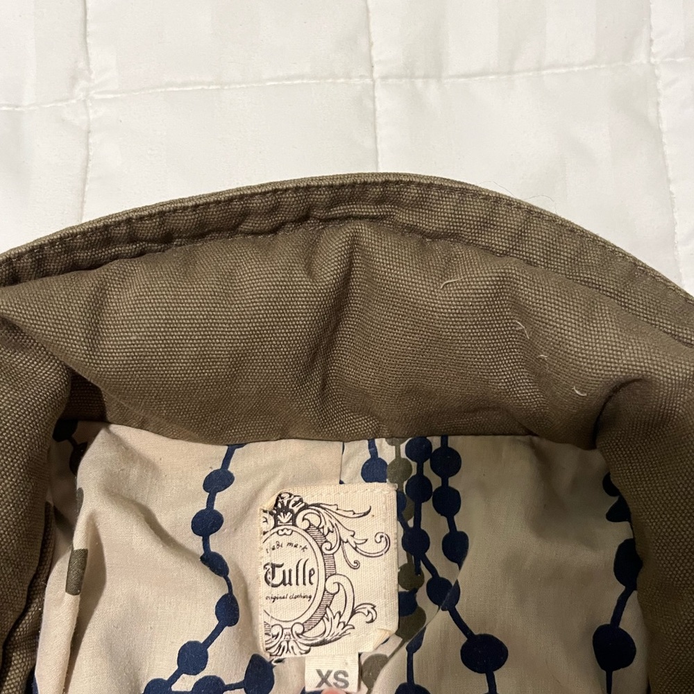 Woman’s jacket - Picture 7 of 8